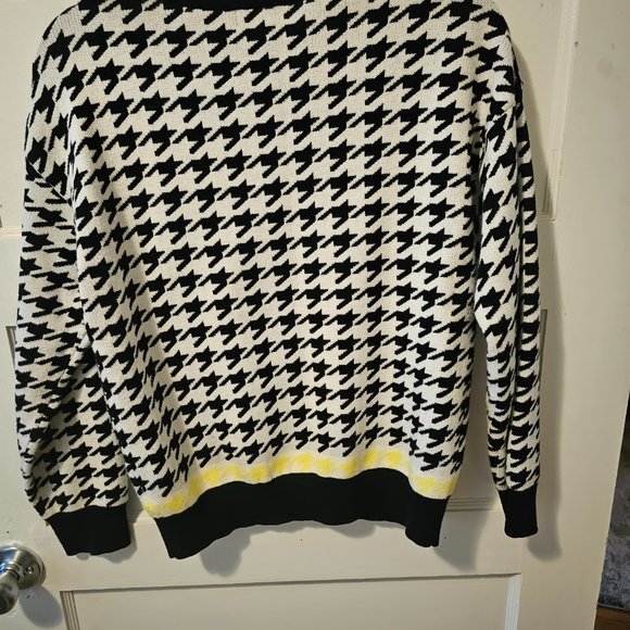 Sweater - Picture 3 of 5